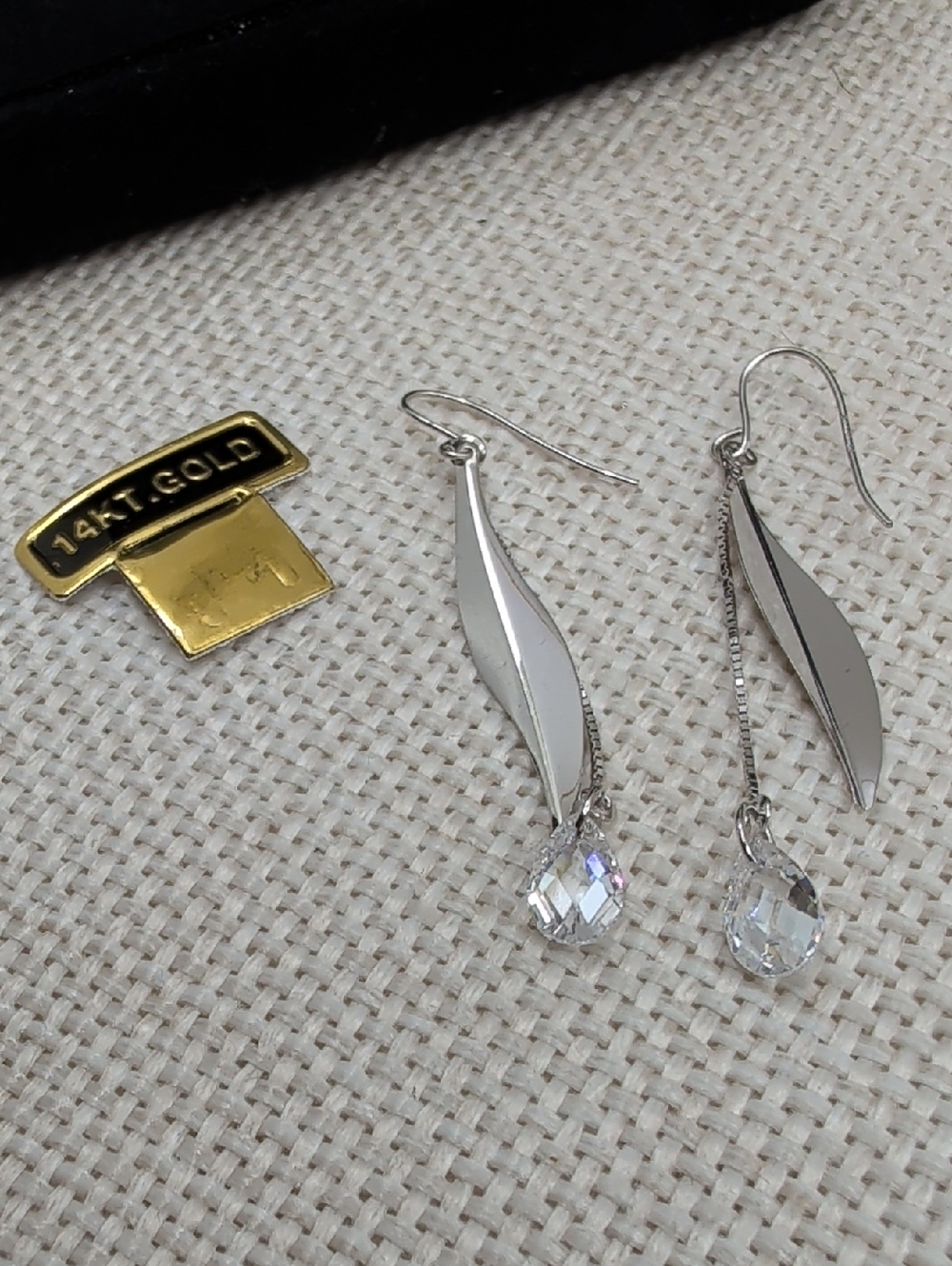 Vintage QVC Diamonique 14K White Gold Leaf Dangle Earrings 2" Drop - Picture 11 of 17